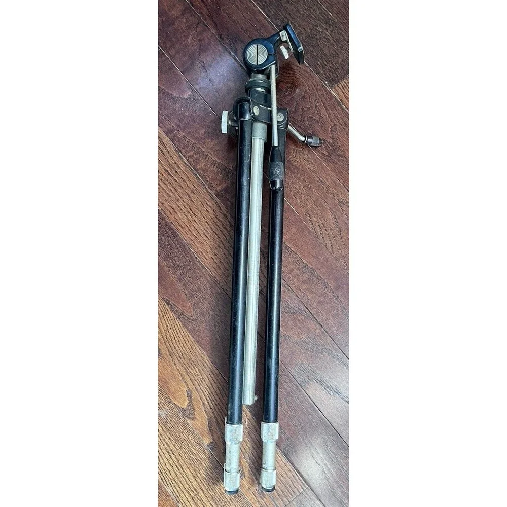 Vtg Quick-Set Elevator Top Tripod Extends 43
